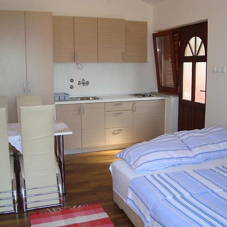 Apartments Josip Pinezici  Bagian luar foto
