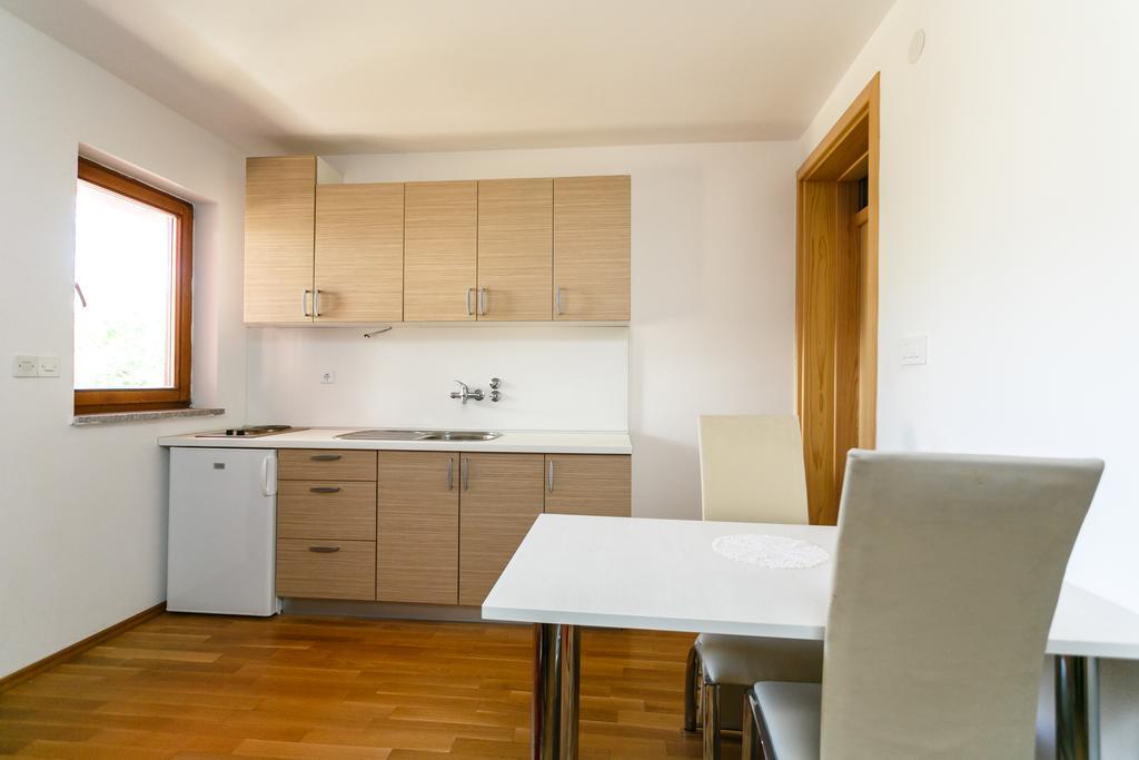 Apartments Josip Pinezici  Bagian luar foto