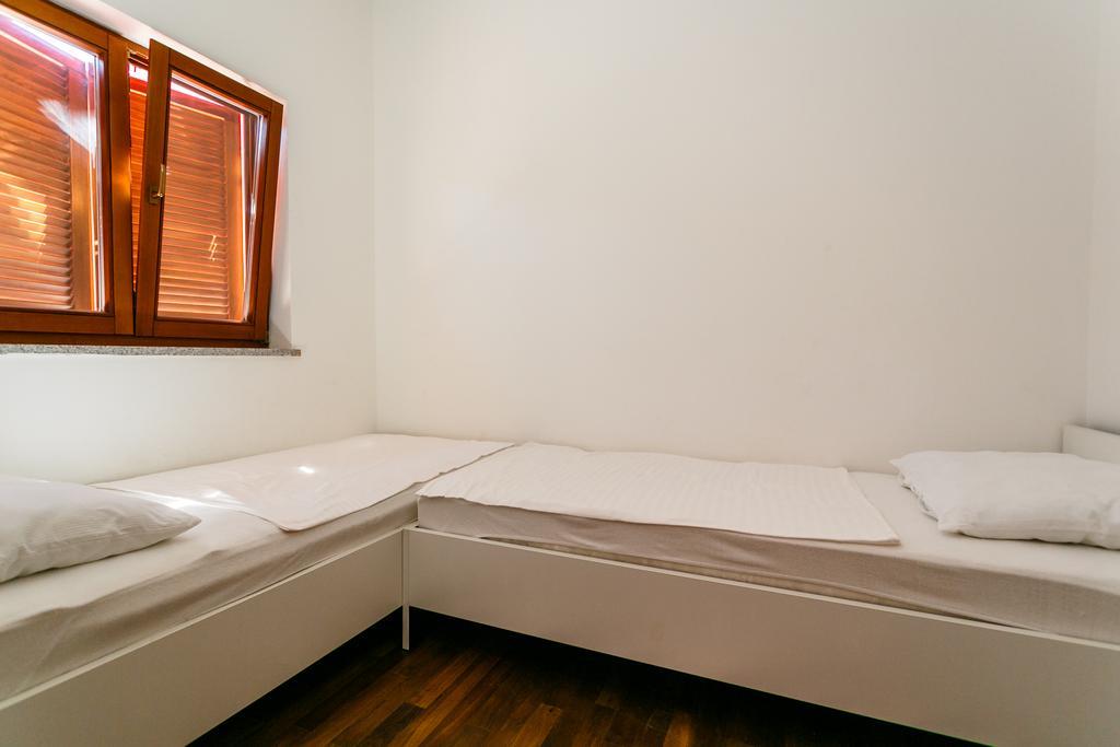 Apartments Josip Pinezici  Ruang foto